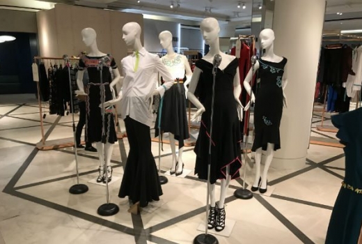 brick and mortar mannequins need help from google local inventory adverts