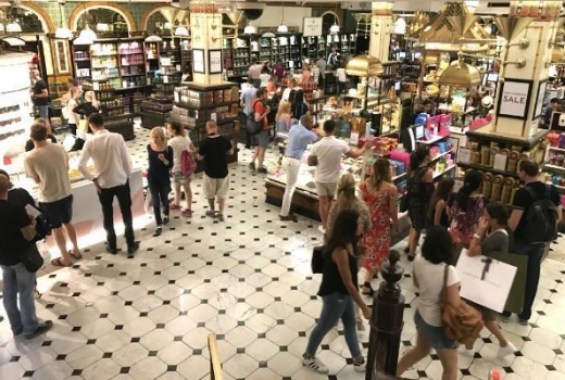high end retail setting